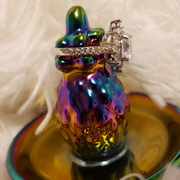 Womens Solitaire Ring - Picture 8 of 8